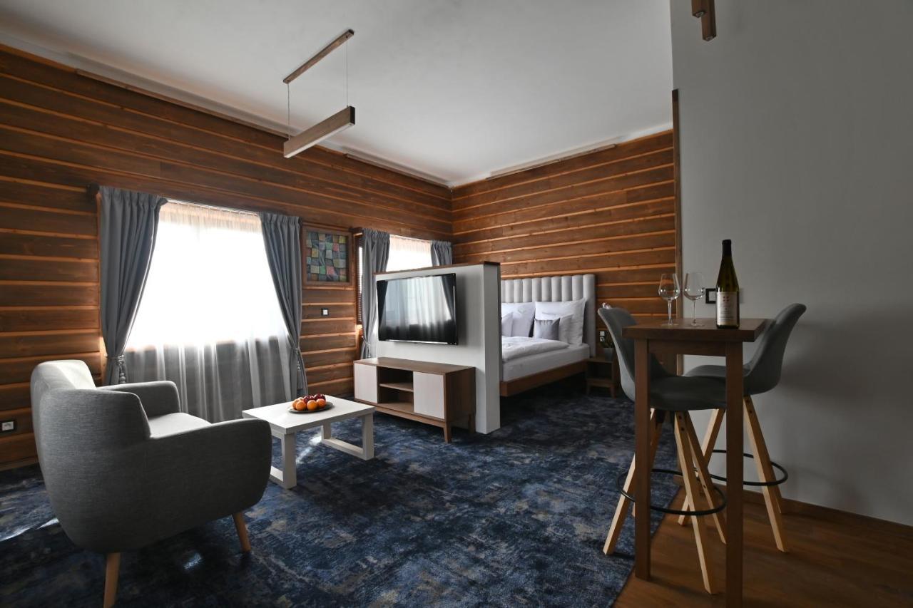 Apartmany Spessart Chomutov Exterior foto