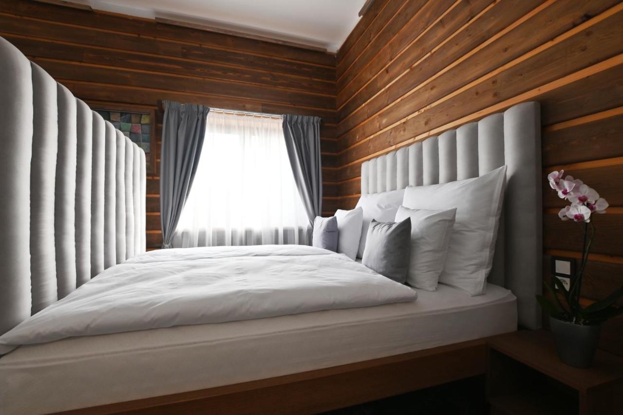 Apartmany Spessart Chomutov Exterior foto